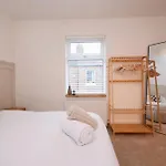 Boutique Style With Free Parking Daire *