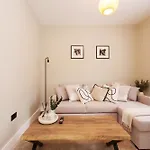 Boutique Style With Free Parking Apartamento