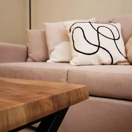 Boutique Style With Free Parking