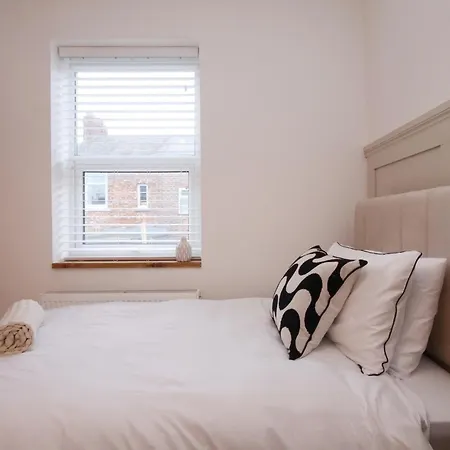 Boutique Style With Free Parking Apartmán
