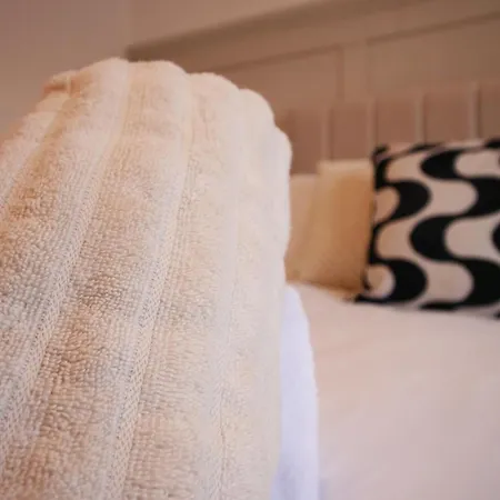 Boutique Style With Free Parking Apartmán