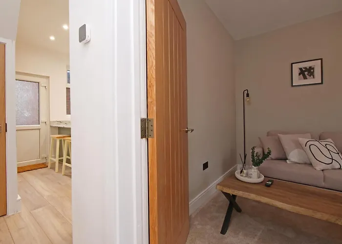 Boutique Style With Free Parking *