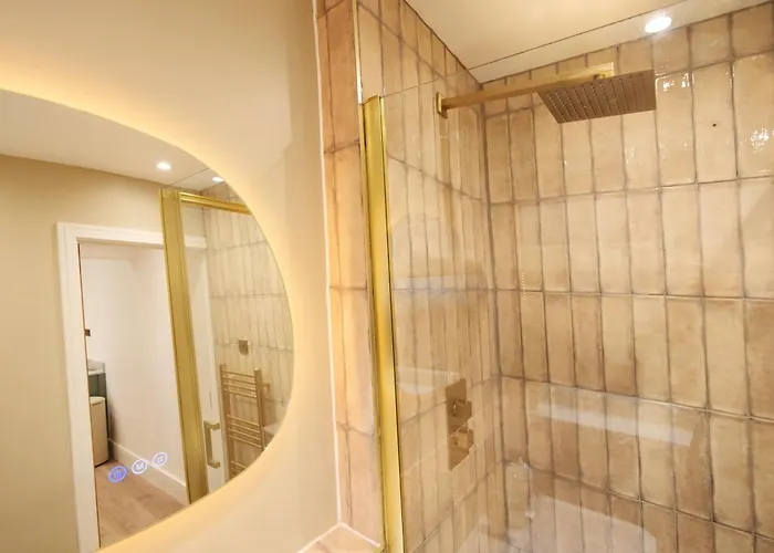 Boutique Style With Free Parking * York