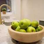 Boutique Style With Free Parking Apartmán *